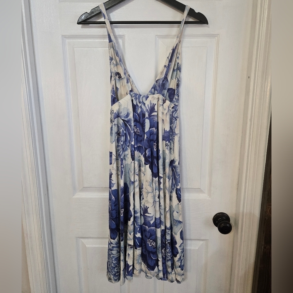 Farm Rio Blue and White Sleeveless Midi Sundress with Plunge Neckline - Picture 4 of 6